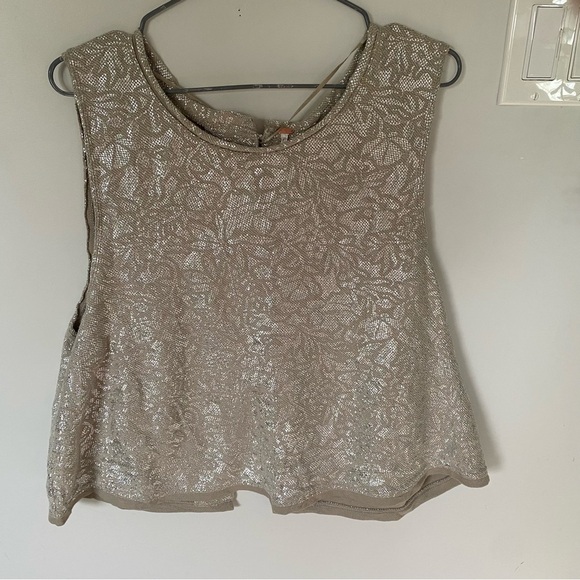 Free People Women’s Knit Metallic Tank Top Button Slit Back Size Large - Picture 1 of 6